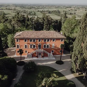 Vakantieboerderij Relais Roncolo 1888 - Small Luxury Of The World, Quattro Castella
